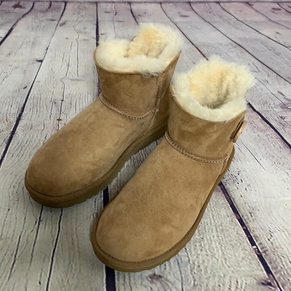 UGG Shoes - UGG Mini Bailey Button II in Chestnut